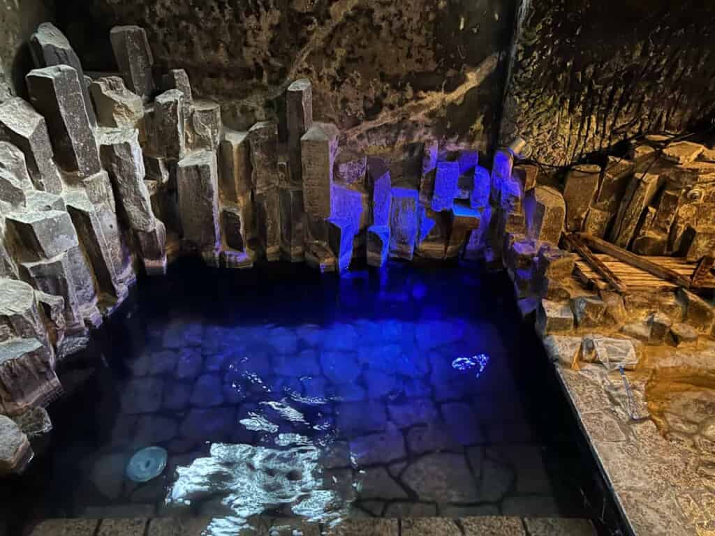 鵜原館洞窟温泉